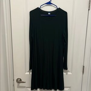Long sleeve dark green tshirt dress